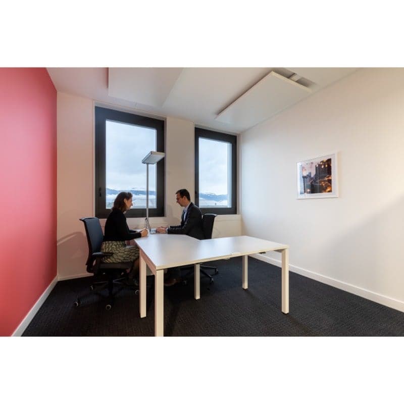 Book an open office space for businesses of all sizes at Regus Airport (16)