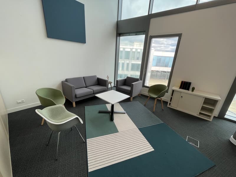 Spazio ufficio aperto all-inclusive per te e il tuo team a Regus iLife City (2)
