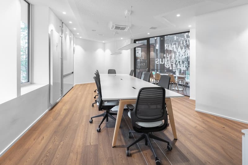 Flexible Coworking Memberships in Regus Stücki Village (4)