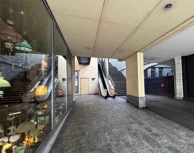 Locaux commerciaux au coeur de Montreux (11)