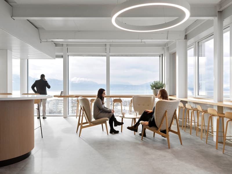 Magnificent office spaces with lake view for rent in Lausanne (6)