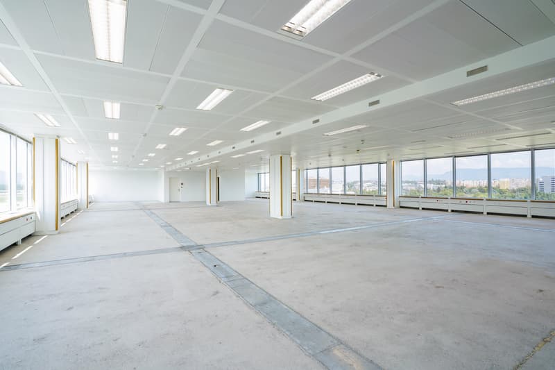 For rent - Bright plug and play offices (3)