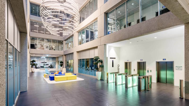 Available spaces in a recent high-end building - Plan-les-Ouates - From 250 m2 (4)