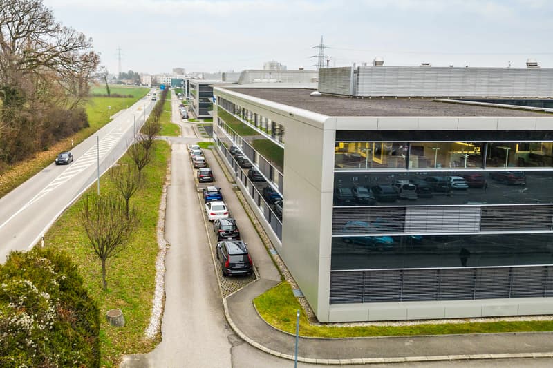 Offices equipped - Terre-Bonne in Eysins - modern and flexible building (2)