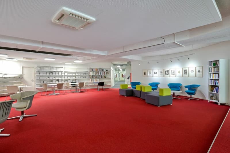 Spazi di ufficio divisibili da 550 a 1400² in affitto a Pont Bessières / Caroline / Rue Centrale (2)