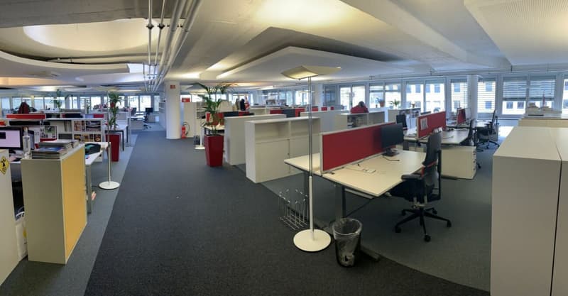 Spazi di ufficio divisibili da 550 a 1400² in affitto a Pont Bessières / Caroline / Rue Centrale (6)
