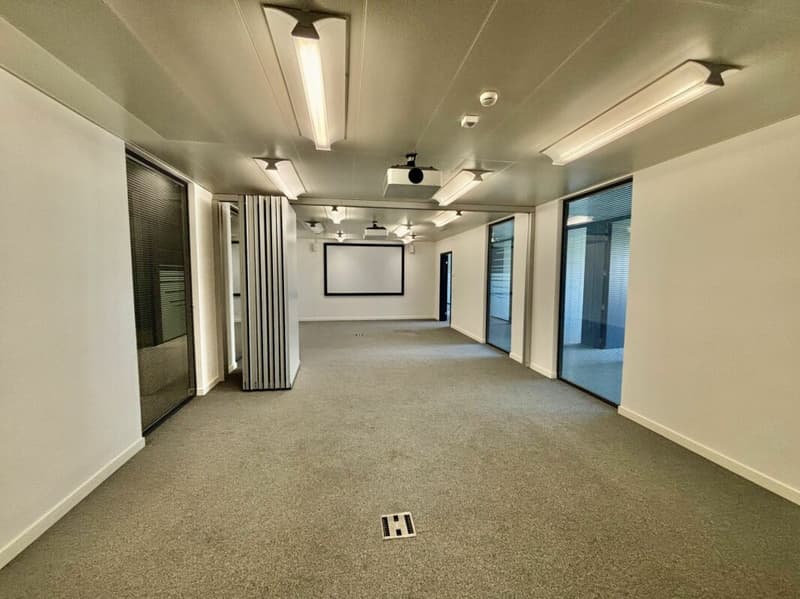 Superba superficie di ufficio da 350 a 1500 m2 in un ambiente molto bello, molto accessibile: CFF & Autostrada (4)
