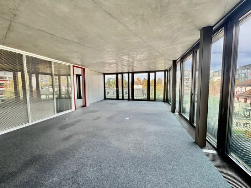 Last available space of 120 m², offices to rent immediately in Lausanne (2)