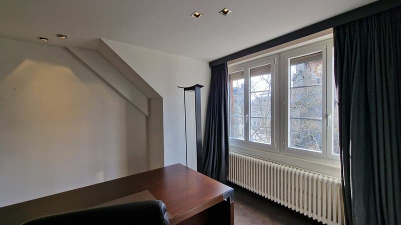 Belle surface administrative de 354m² au coeur de Lausanne: Place Saint-François ! (8)