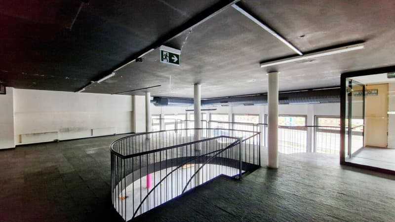 Commercial space on the ground floor of 267m² in the center of Lausanne! (5)