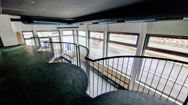 Commercial space on the ground floor of 267m² in the center of Lausanne! (6)