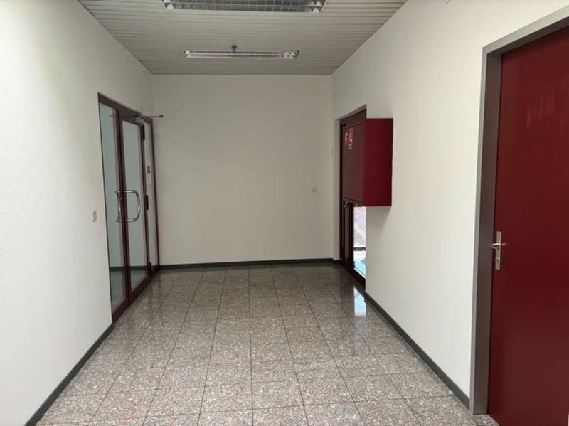 Le-Mont en Budron achetez vos bureaux à CHF 1500/m2 ! 330 m2 libres. (7)