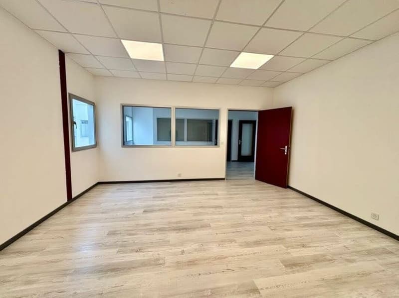 Le-Mont en Budron achetez vos bureaux à CHF 1500/m2 ! 330 m2 libres. (6)
