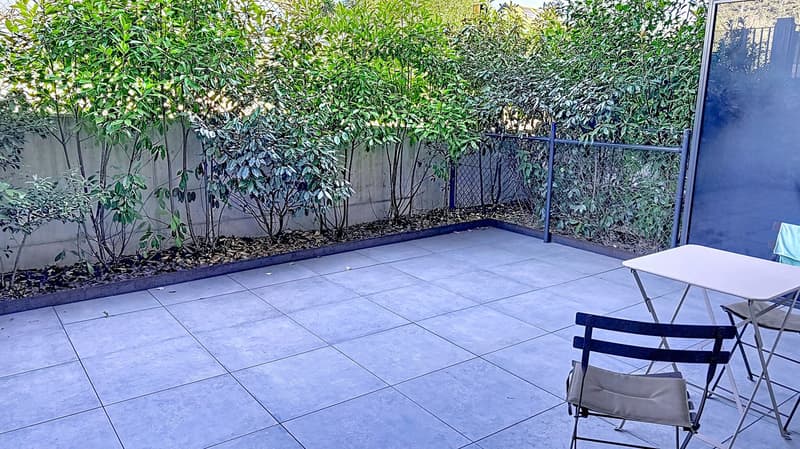 Romanel – charmant studio avec terrasse (3)