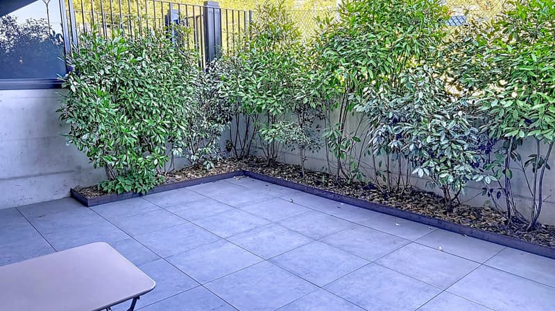 Romanel – charmant studio avec terrasse (2)