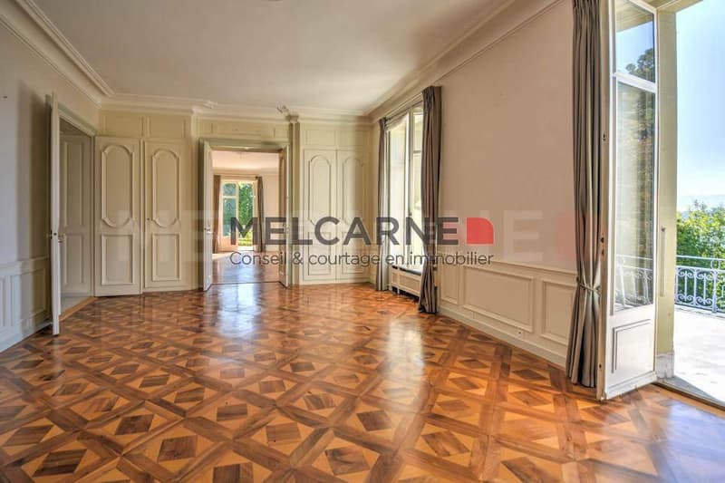 Magnifique maison de Maître avec vue imprenable sur le lac (8)