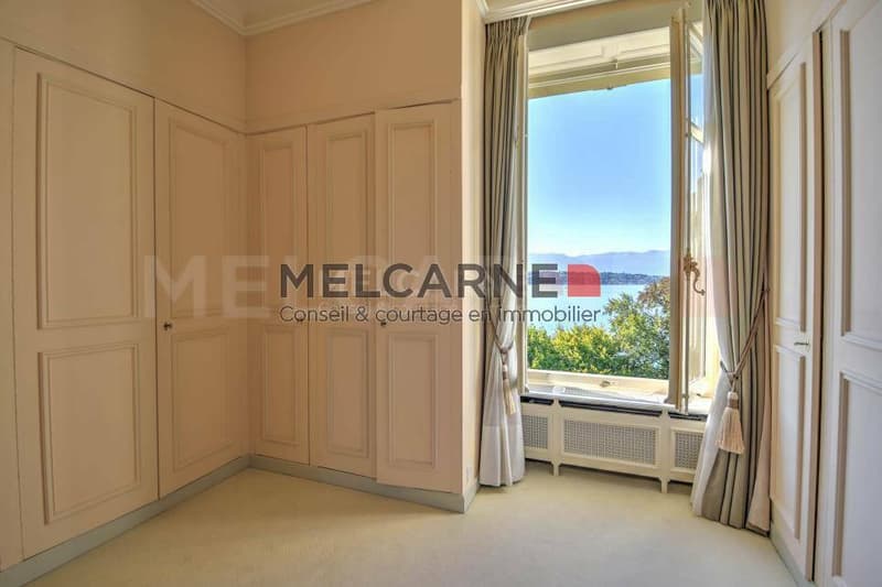 Magnifique maison de Maître avec vue imprenable sur le lac (12)