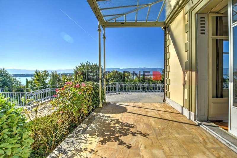 Magnifique maison de Maître avec vue imprenable sur le lac (9)