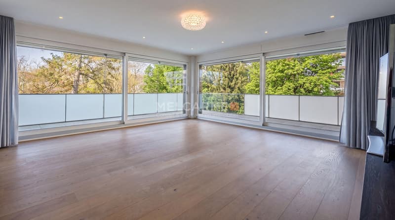 Exklusivität - Prachtvolle Wohnung mit Loggia (2)