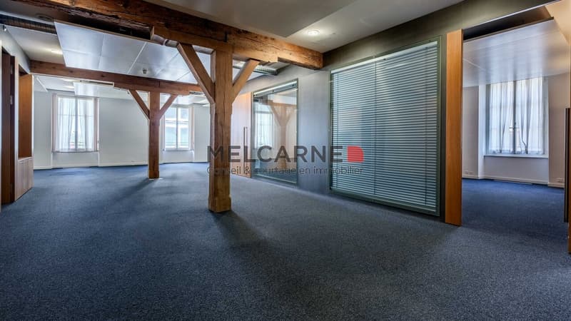 Surface de 233 m2