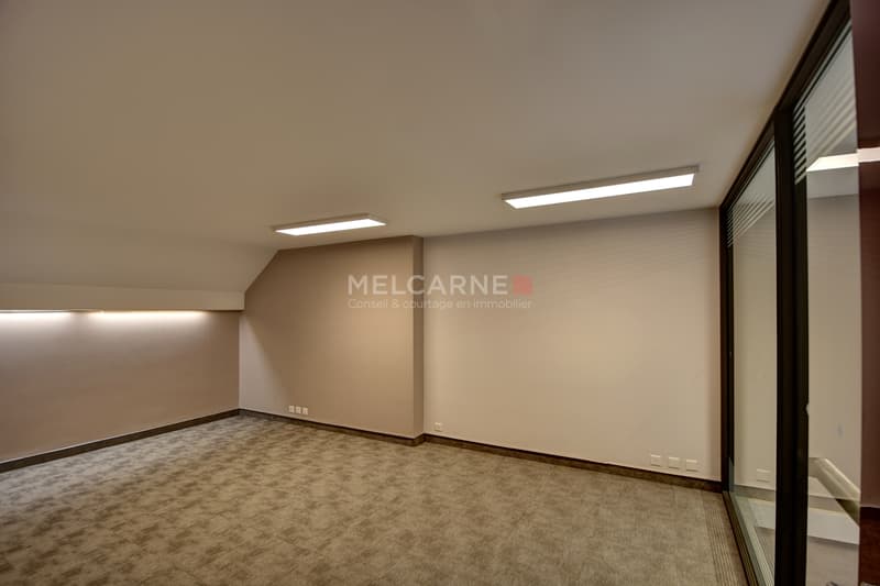 Surface de bureaux de 438 m² PPE aux Eaux-Vives (12)