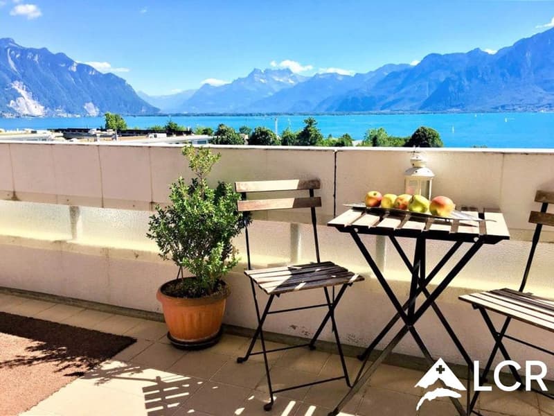 Meravigliosa casa arredata a breve termine 3,5 locali // 2 camere // Balcone con vista lago (1)