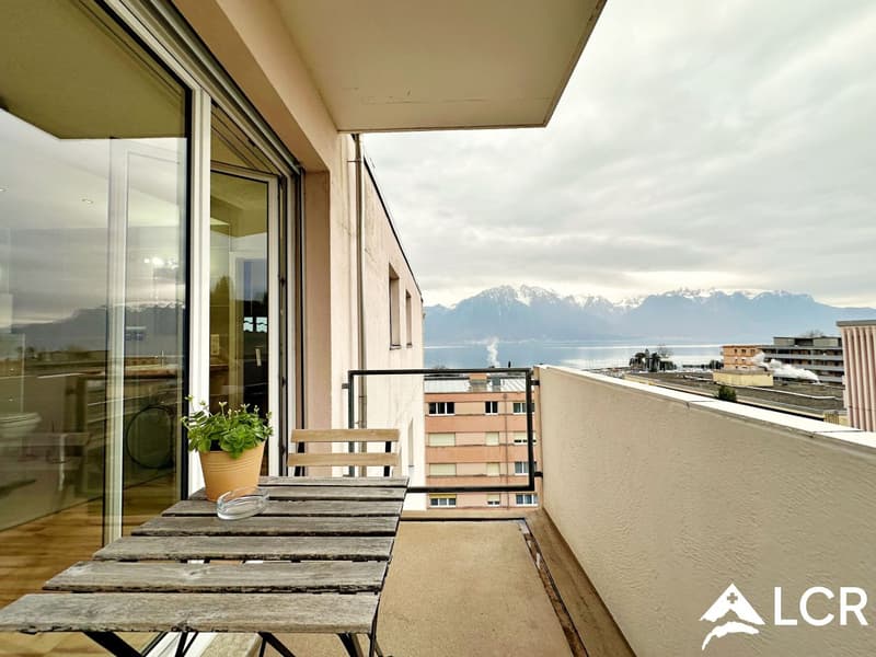 Meravigliosa casa arredata a breve termine 3,5 locali // 2 camere // Balcone con vista lago (6)