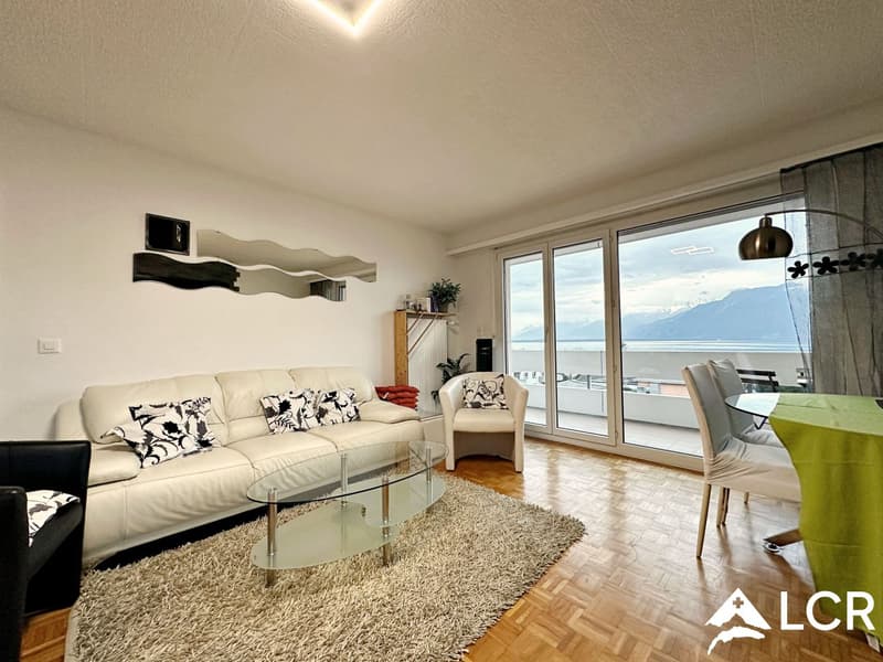 Meravigliosa casa arredata a breve termine 3,5 locali // 2 camere // Balcone con vista lago (2)