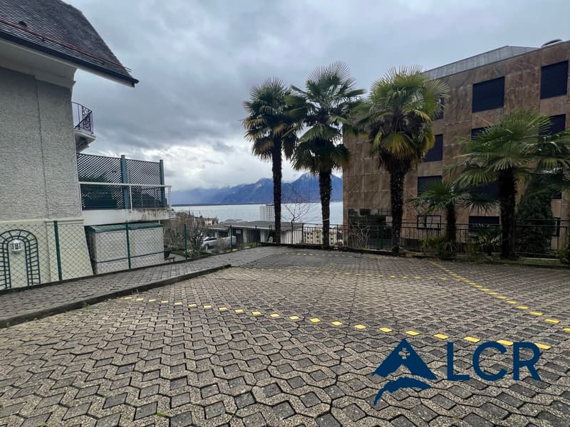 Beautiful rental building in Montreux / 4 apartments / 8 parking spaces / Lake view (1)