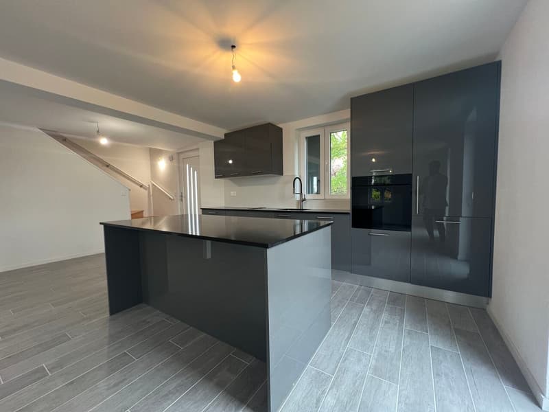 New triplex of 4.5 rooms / 3 bedrooms / 2 bathrooms / Balcony / Private garden (4)