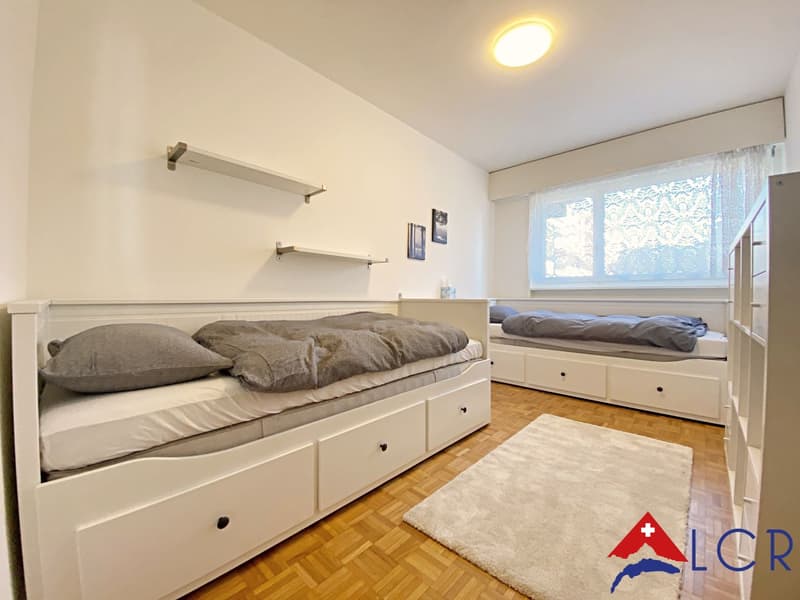 Splendid furnished 5-room apartment with lake view (10)