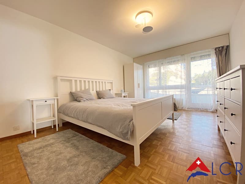 Splendid furnished 5-room apartment with lake view (7)
