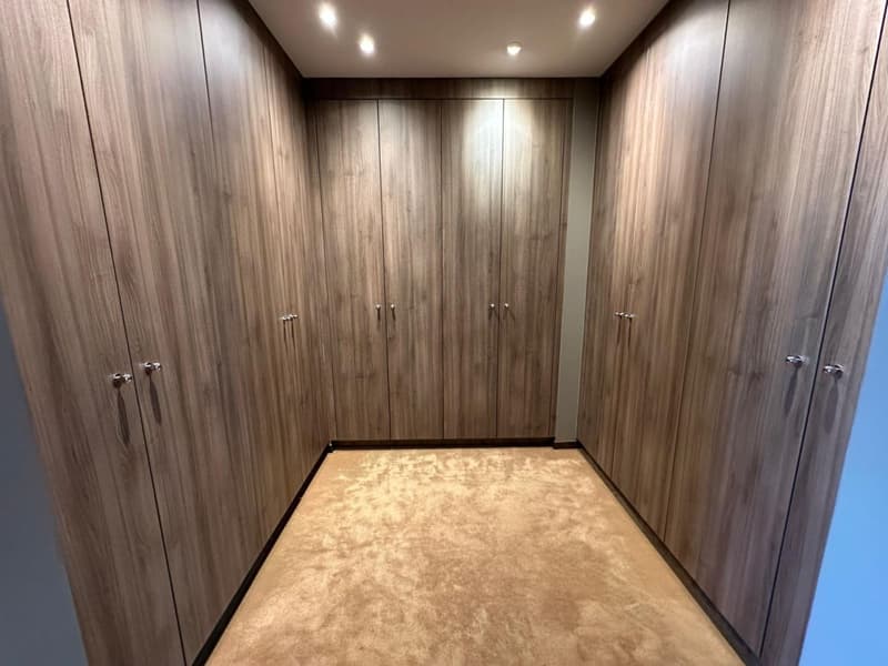 Magnifico 7 vani / 4 camere da letto / 3 bagni / 2 balconi (11)