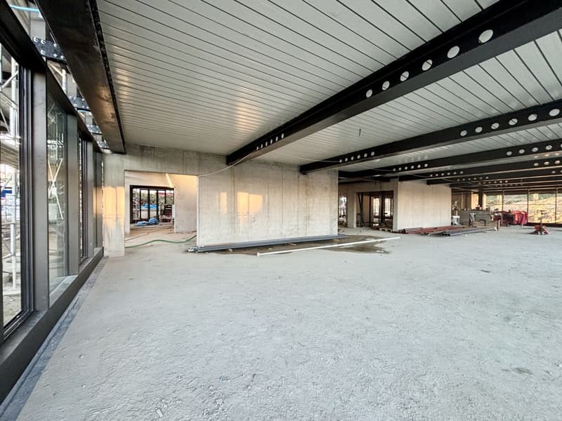 Verkaufsfläche in der Endphase der Bauarbeiten in der Industriezone Saint-Prex (10)