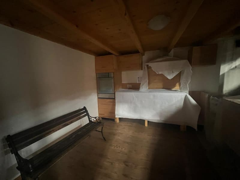 Beautiful chalet to renovate in Ormont-Dessous (7)