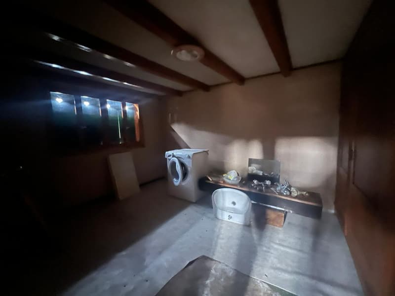 Beautiful chalet to renovate in Ormont-Dessous (8)