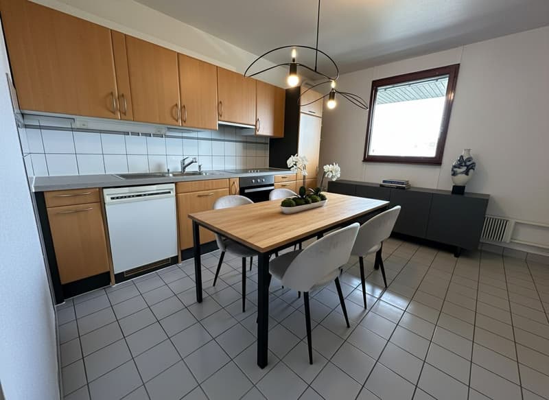 Schönes Apartment mit wunderschöner Aussicht 3 Zimmer / Gemeinschaftspool (2)