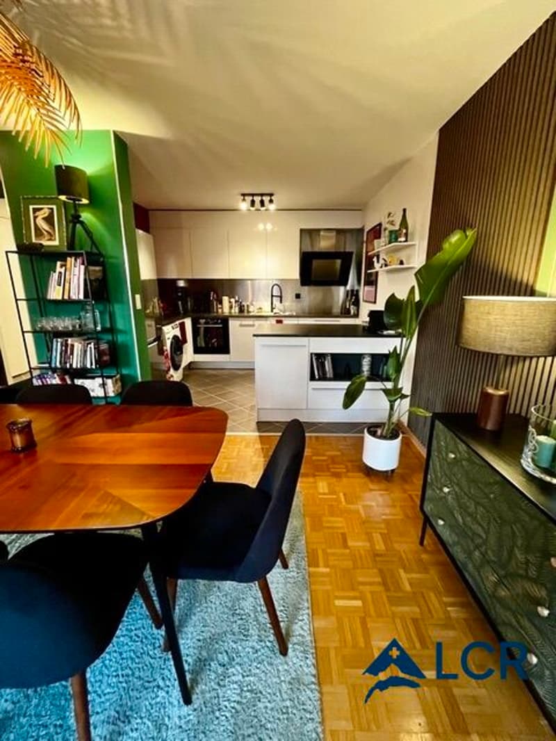 Apartment with 2.5 rooms / Lausanne (2)