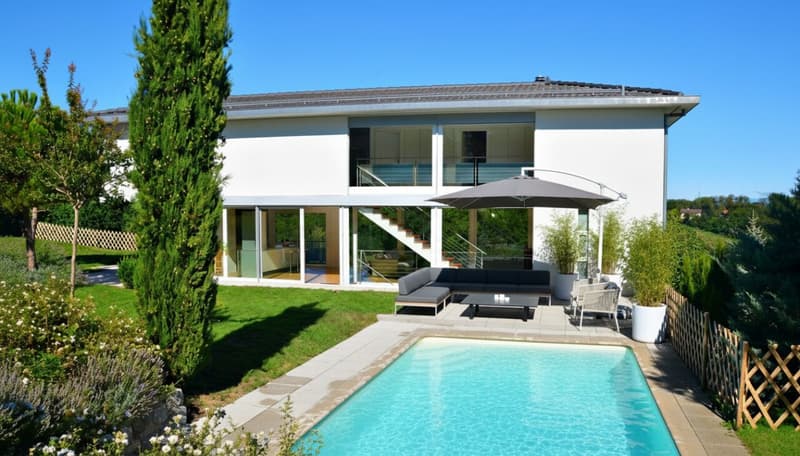 Bellissima villa con piscina e grande giardino a Vufflens-le-Château (1)
