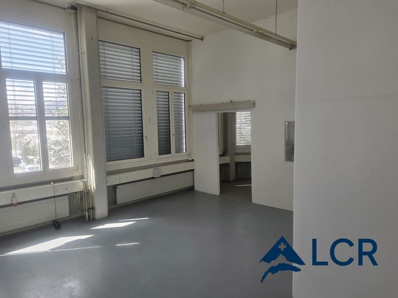 Schönes Atelier von 150m2 in La Chaux-de-Fonds (1)