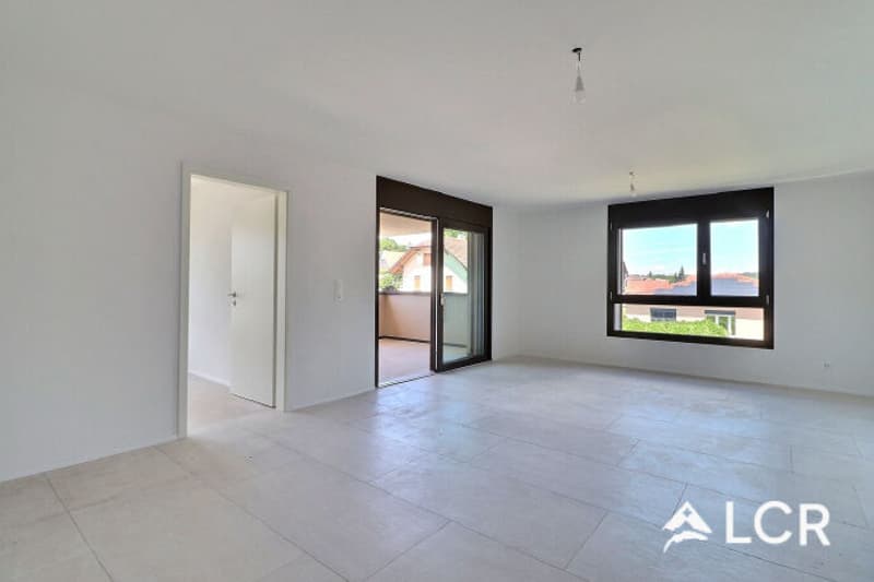 Bello appartamento di 6 locali a Corminboeuf (1)