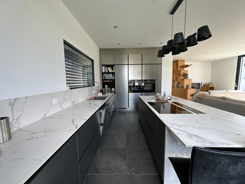 Villa magnifica a Mies / 5 camere da letto + ufficio / Giardino recintato (3)