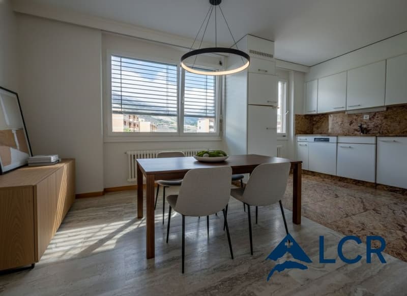 Schönes Apartment mit 4.5 Zimmern / 3 Schlafzimmern / 1 Badezimmer / 2 Balkonen (4)