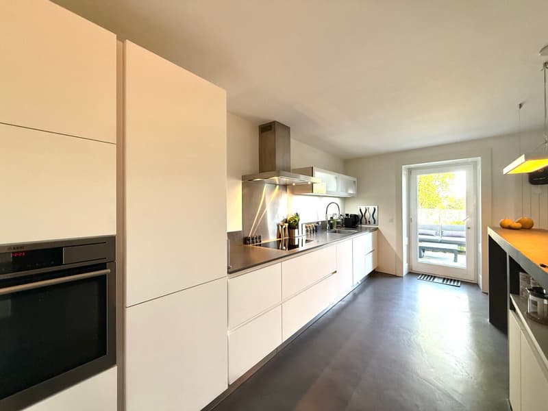 Prächtiges Haus mit 7,5 Zimmern in Cormondrèche (4)