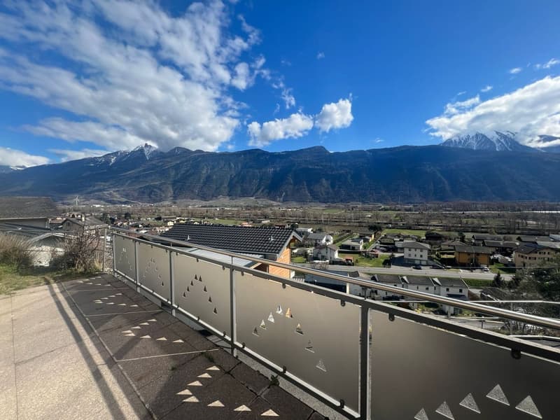 Magnifica e recente casa a schiera di 5,5 locali con vista impareggiabile (2)