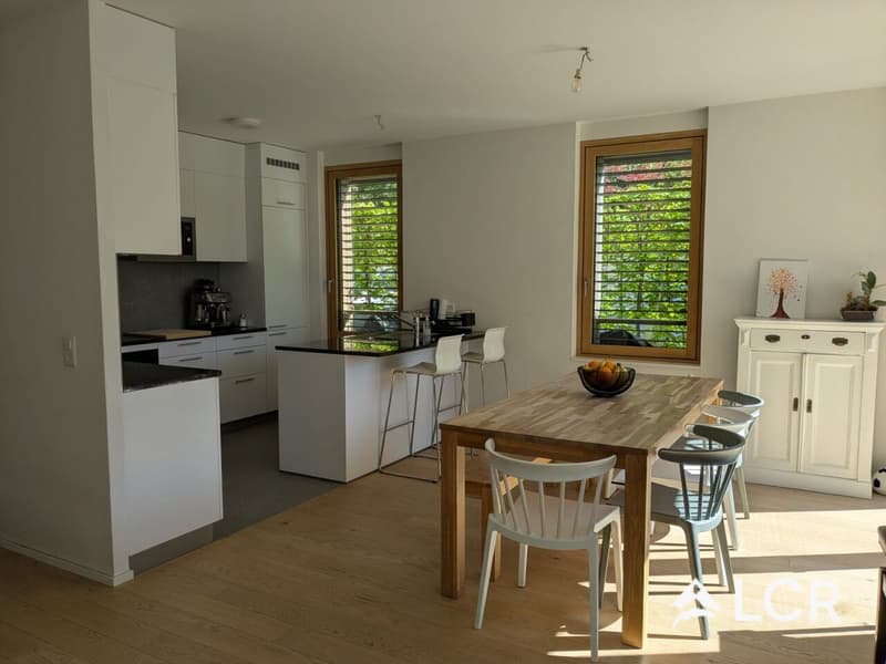 Magnifico triplex di 5.5 vani / 4 camere da letto / 3 bagni / 1 terrazza / vista orientata a sud (2)
