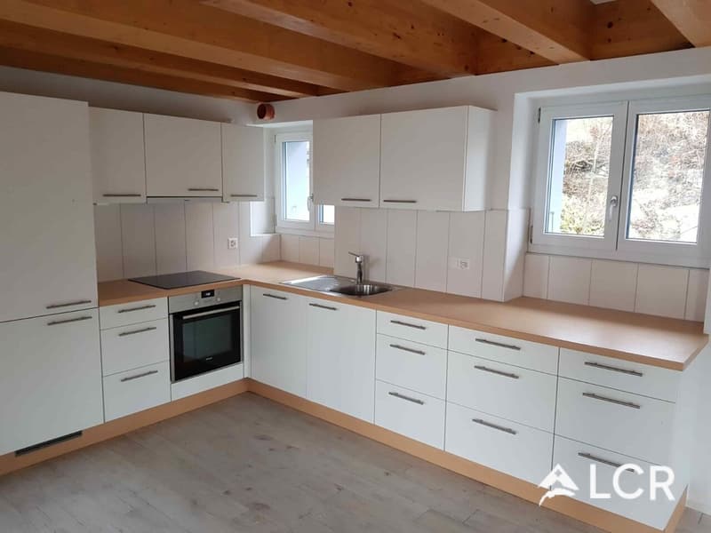 Bello appartamento con 5.5 locali / 4 camere da letto / 2 bagni / 2 balconi (2)