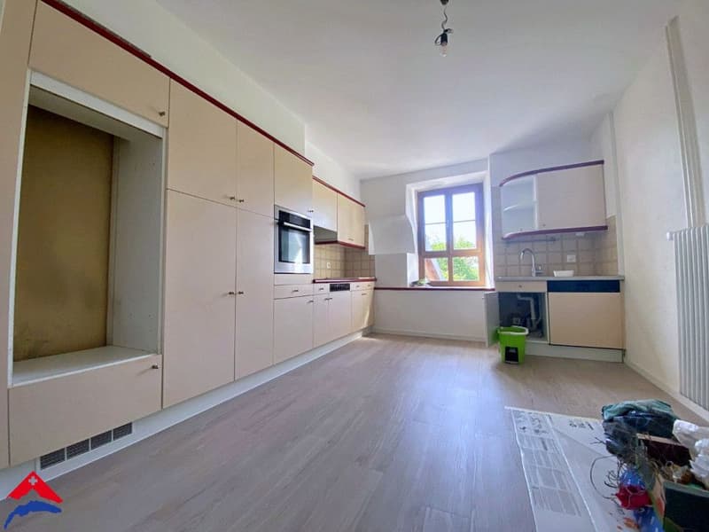 Schönes 4,5 Zimmer Apartment renoviert - Ruhig - ca. 100m2 (3)