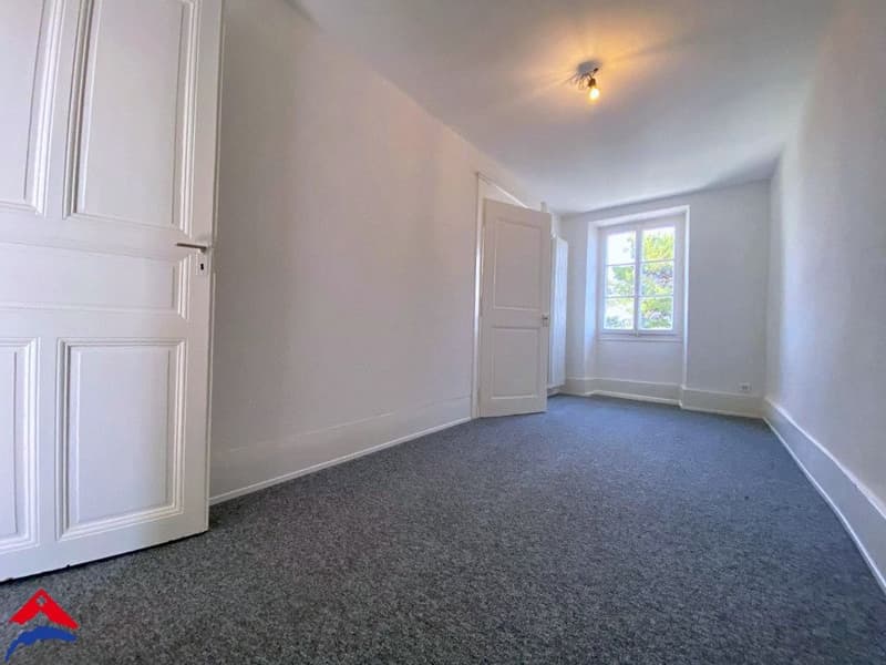 Schönes 4,5 Zimmer Apartment renoviert - Ruhig - ca. 100m2 (5)