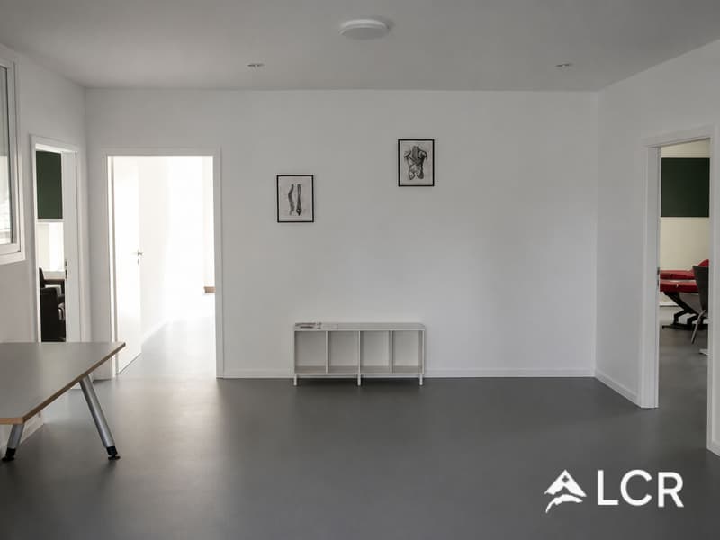 217m² Raum im ehemaligen Reitstall von Schloss Vaumarcus (2)